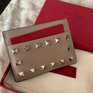 NEW Valentino Garavani Rockstud cardholder